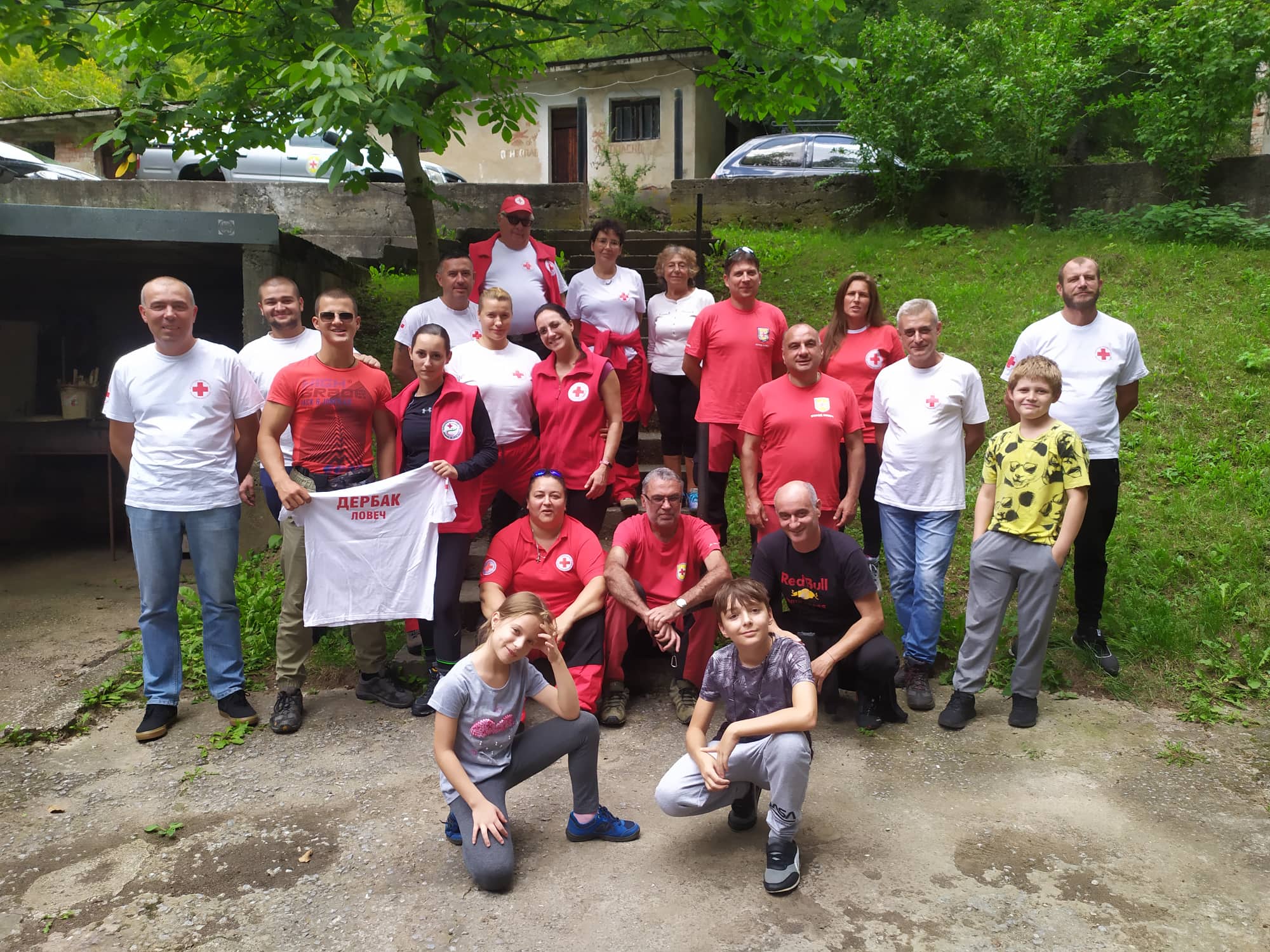 Доброволните екипи за реакция при бедствия към БЧК Ловеч проведоха тренировъчно учение 